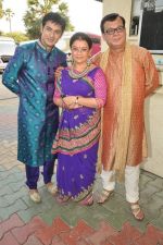Suchita Trivedi, Rajeev Mehta at Star Plus Dandia shoot in Malad, Mumbai on 15th Oct 2012 (88).JPG